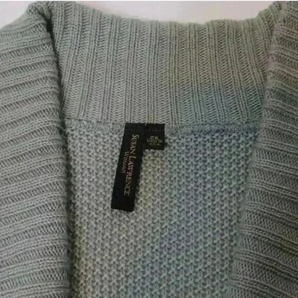 Gray Women's Sweater Vest - Picture 3 of 10